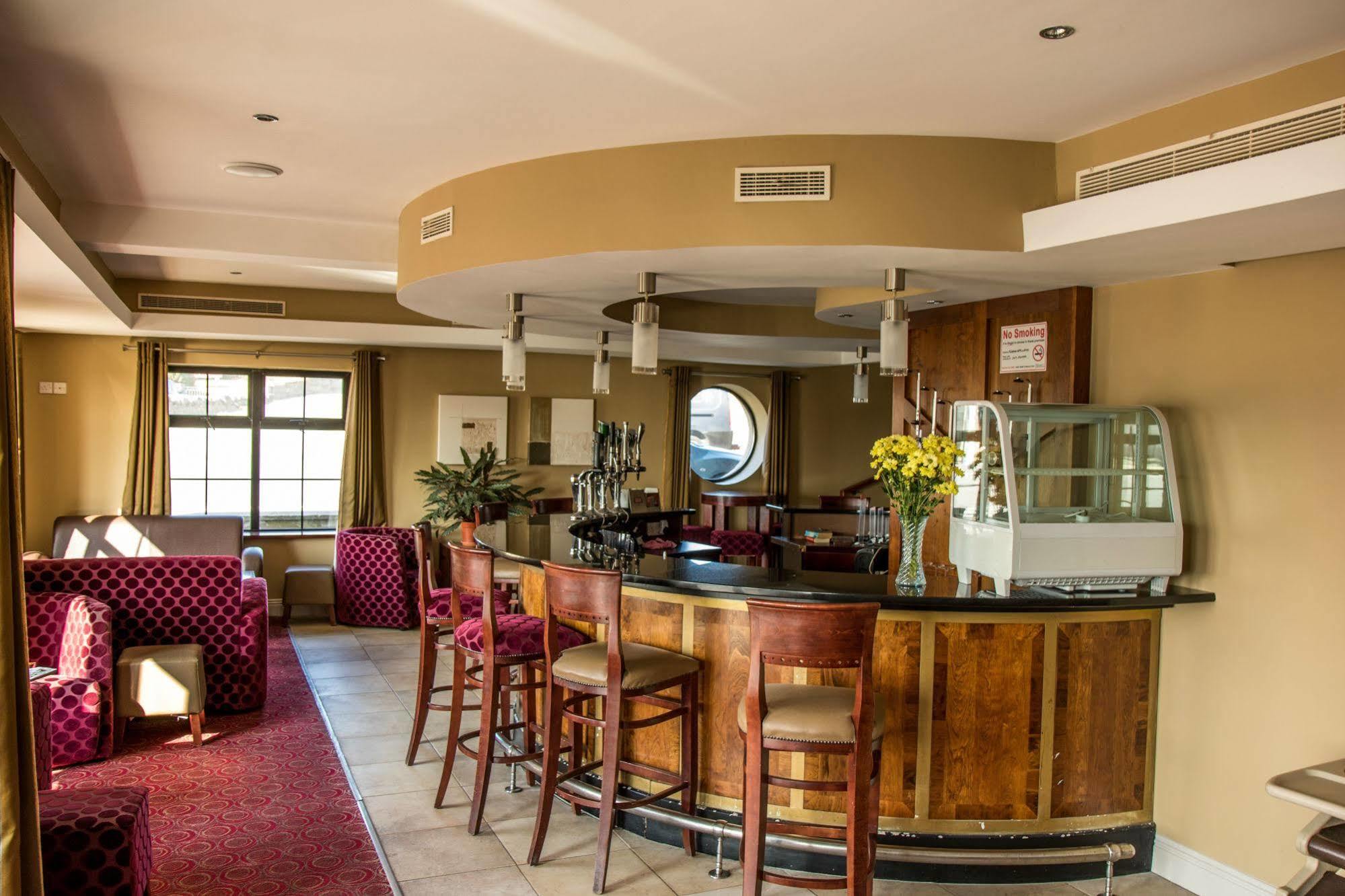 Pier Head Hotel Spa & Leisure Мулагмор Екстериор снимка